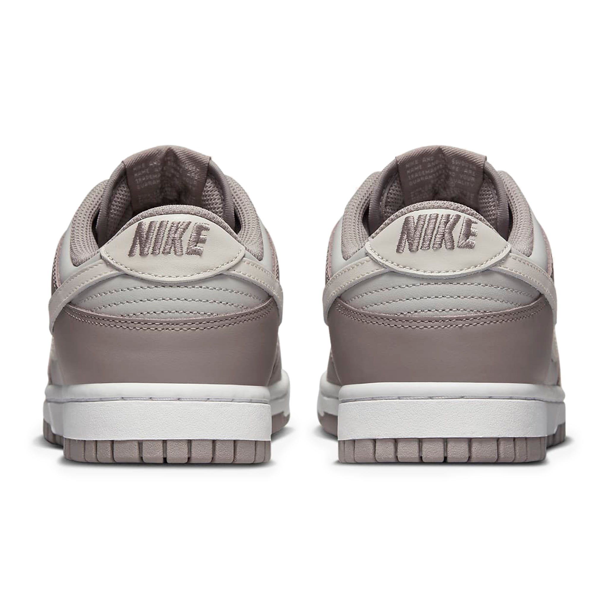 Heel view of Nike Dunk Low Bone Beige (W) FD0792-001